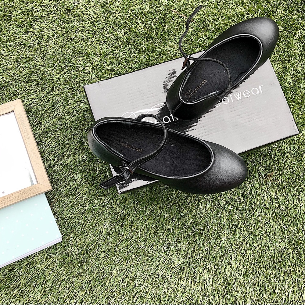 Theatricals Footwear Black Heels Jazz Shoes Girls
